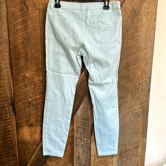Refuge Womens light blue skinny stretch jeans size 10 - Picture 7 of 10